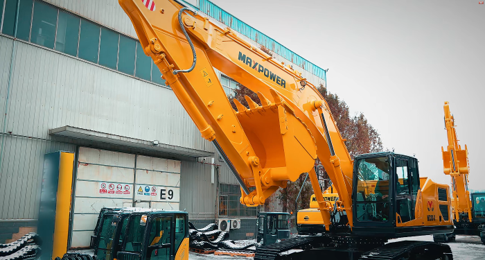Excavator for Drainage Projects: Solving Water Problems Efficiently